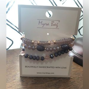 NWT Myra stretchy bracelet set